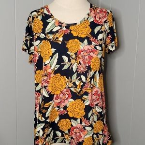 Lularoe Classic Tee